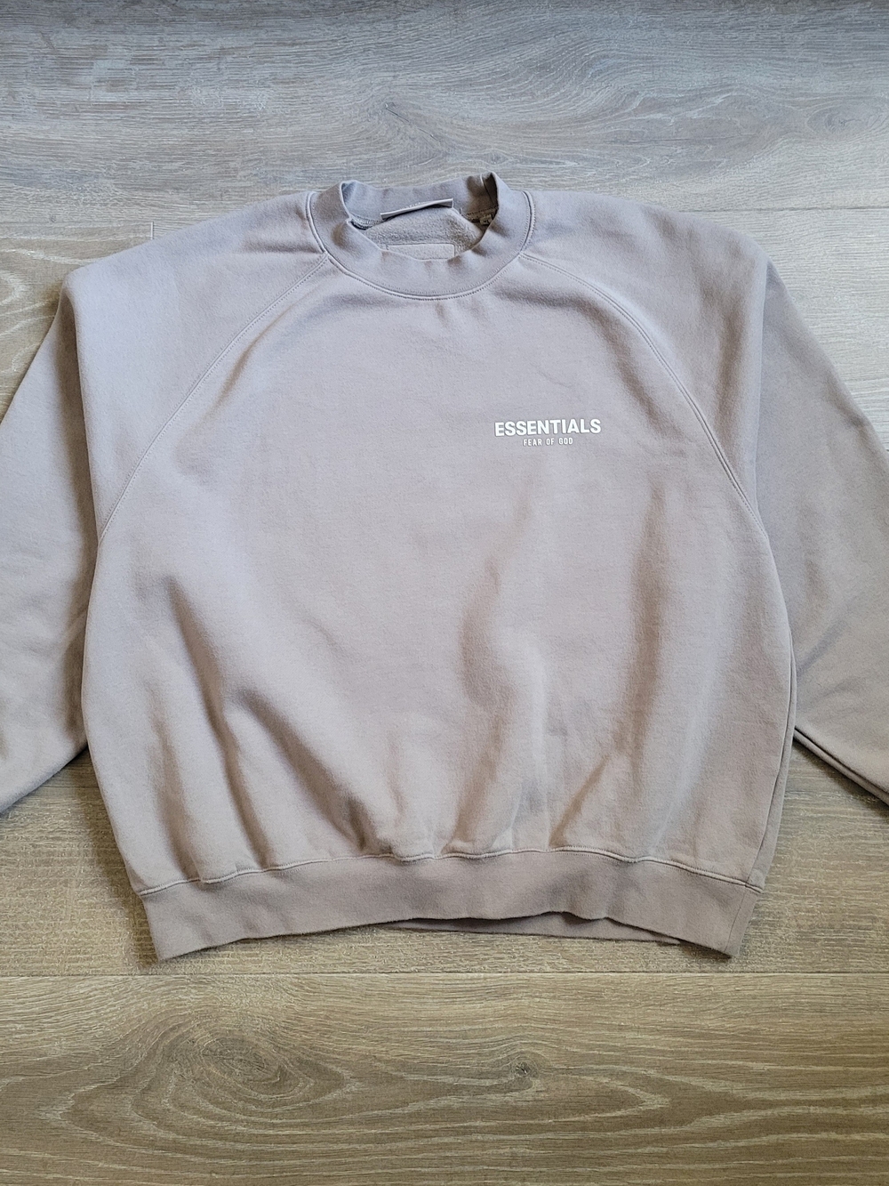 Essentials Men’s Crewneck Sweatshirt in Desert Taupe Size XL
